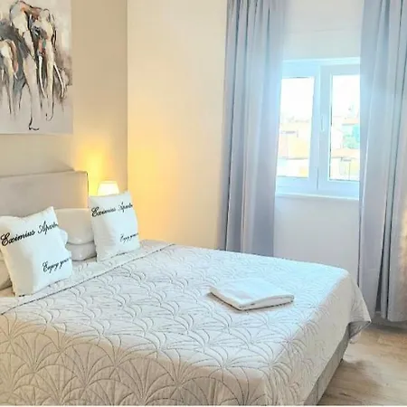 Eximius Apartment *